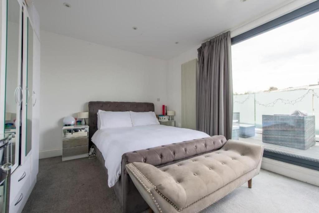 Apartamento Modern Large 2 Bed Near Station *